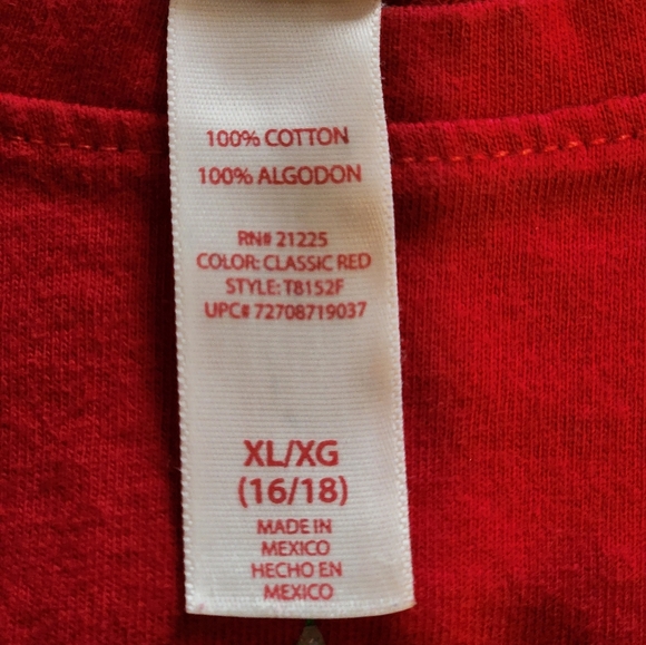 Red Christmas 🎄 T-shirt size XL 16/18 - Picture 4 of 4